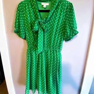 Forever 21 green with white polka-dots dress. Size Medium.